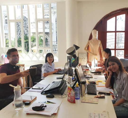 Team working in Deepwear office