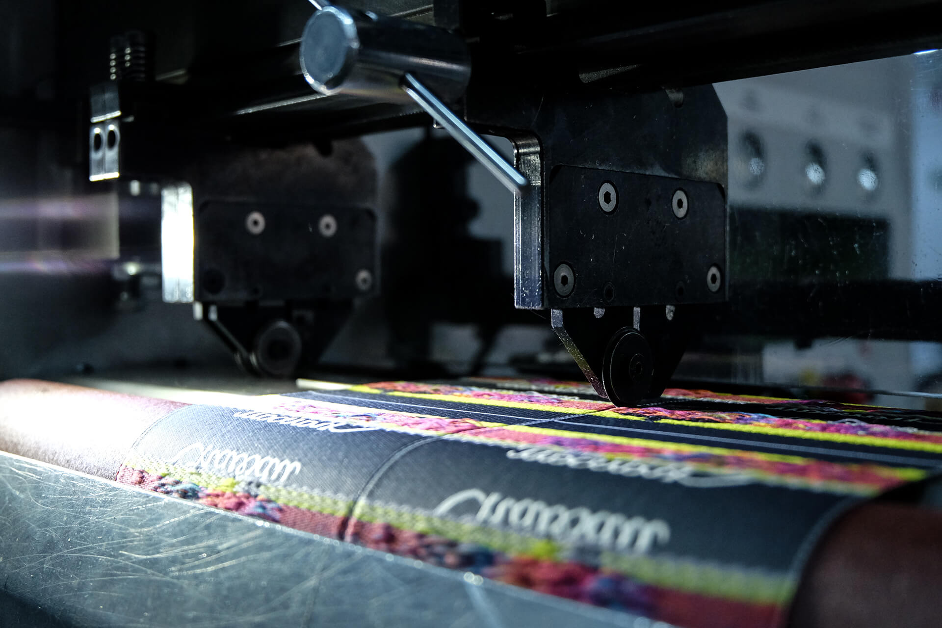 Fashion label manufacturing